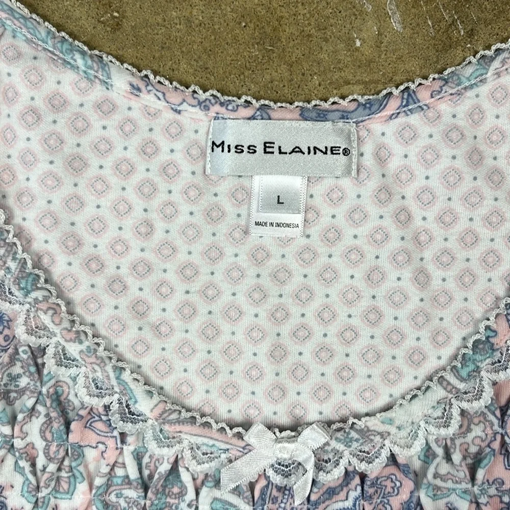 Miss Elaine Blue and Pink Paisley Nightgown  Size: Large